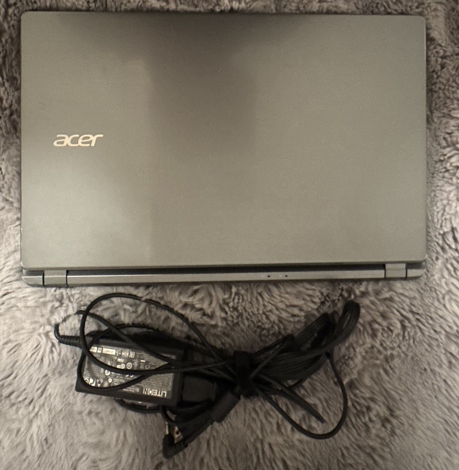 Acer Aspire V5-552P-X440 15.6″ AMD A10 6GB RAM 750GB HDD Win 8 Charger