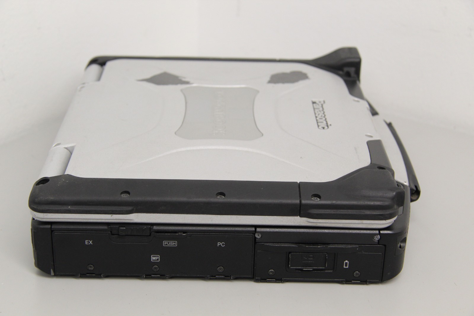 Panasonic Toughbook CF-30 13.3″ Laptop Intel Core 2 Duo L2400 1.66GHz 2GB No HDD