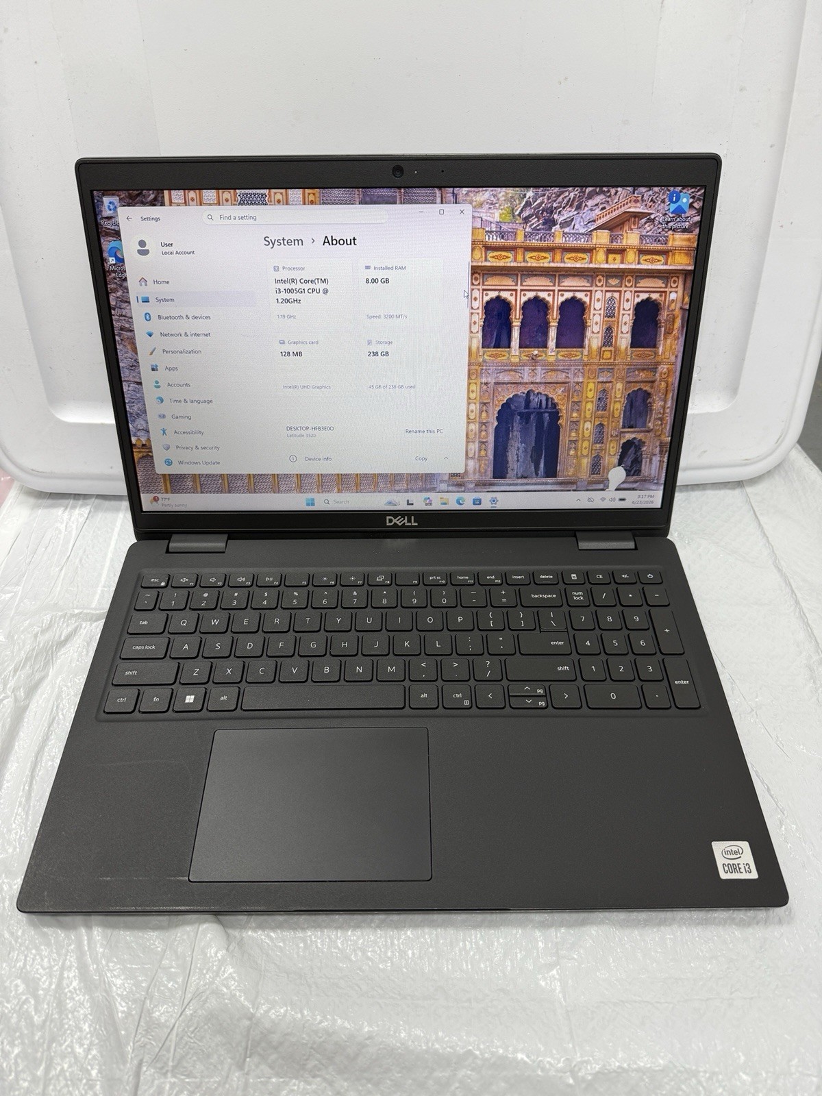 Dell Latitude 3520 15.6” i3-1005G1 8GB 256GB SSD Windows 11 Pro NO CHARGER