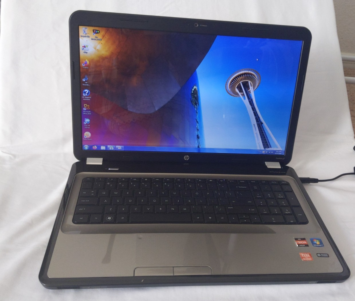 HP Pavilion G7 Notebook Laptop Windows 7 Home Premium AMD 4Core 1.5GHz 4GB RAM