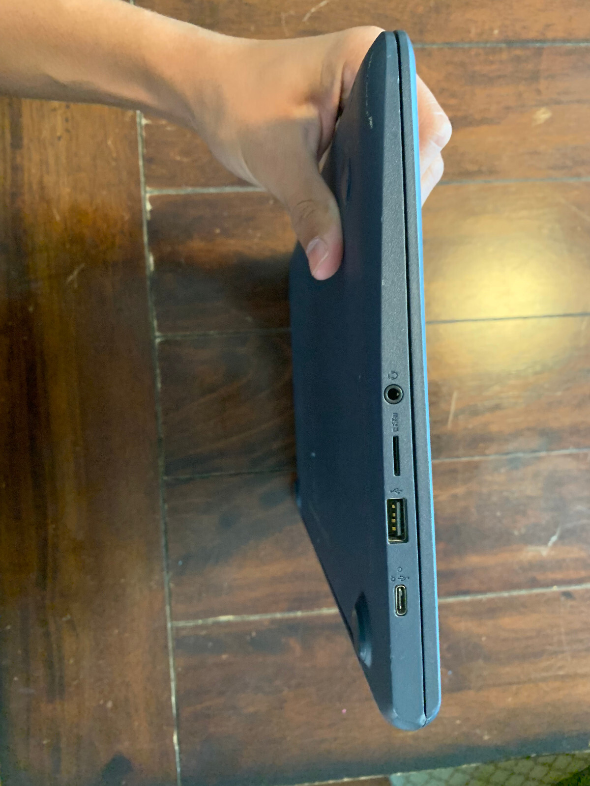 HP Chromebook G1 14″ (16GB SSD, Intel Celeron 2955U, 1.40GHz, 4GB RAM) Laptop –