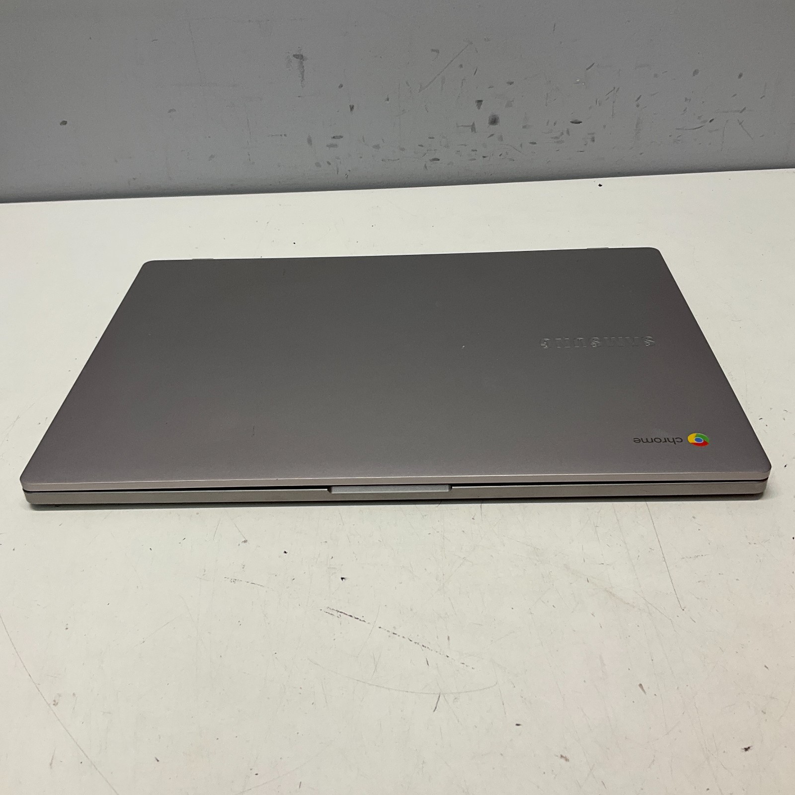 Samsung Chromebook XE350XBA 15.6″ Celeron N4000 4GB 128GB Works