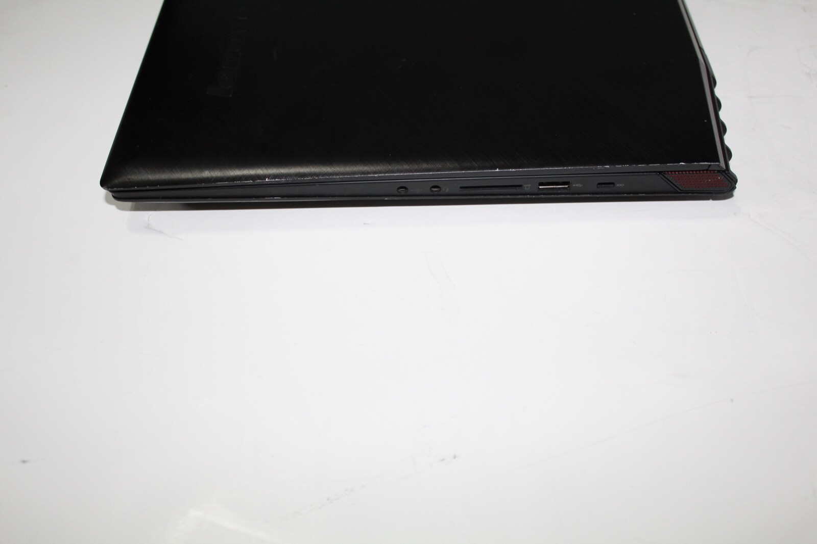 Lenovo Y50-70 Touch Intel Core i7 24 GHz, 8GB Mem., 1 TB HD DVD