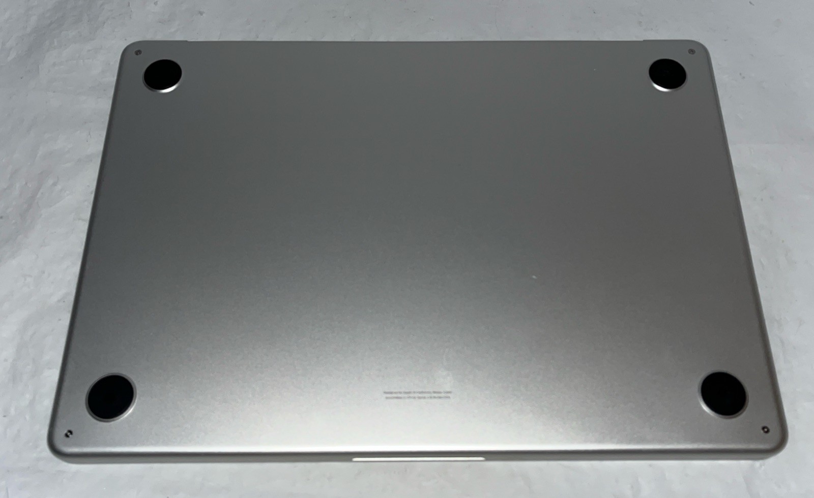 Apple A2681 MacBook Air Mid 2022 M2 8 Core@3.49GHz, 8GB DDR5, 250GB M2, Tahoe