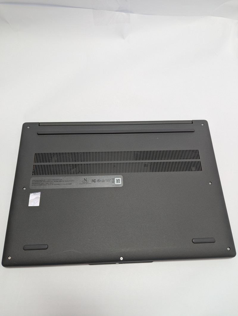Lenovo IdeaPad Slim 3x Snapdragon X 16GB RAM 1TB SSD 15.6″ Touch WUXGA 1920×1200
