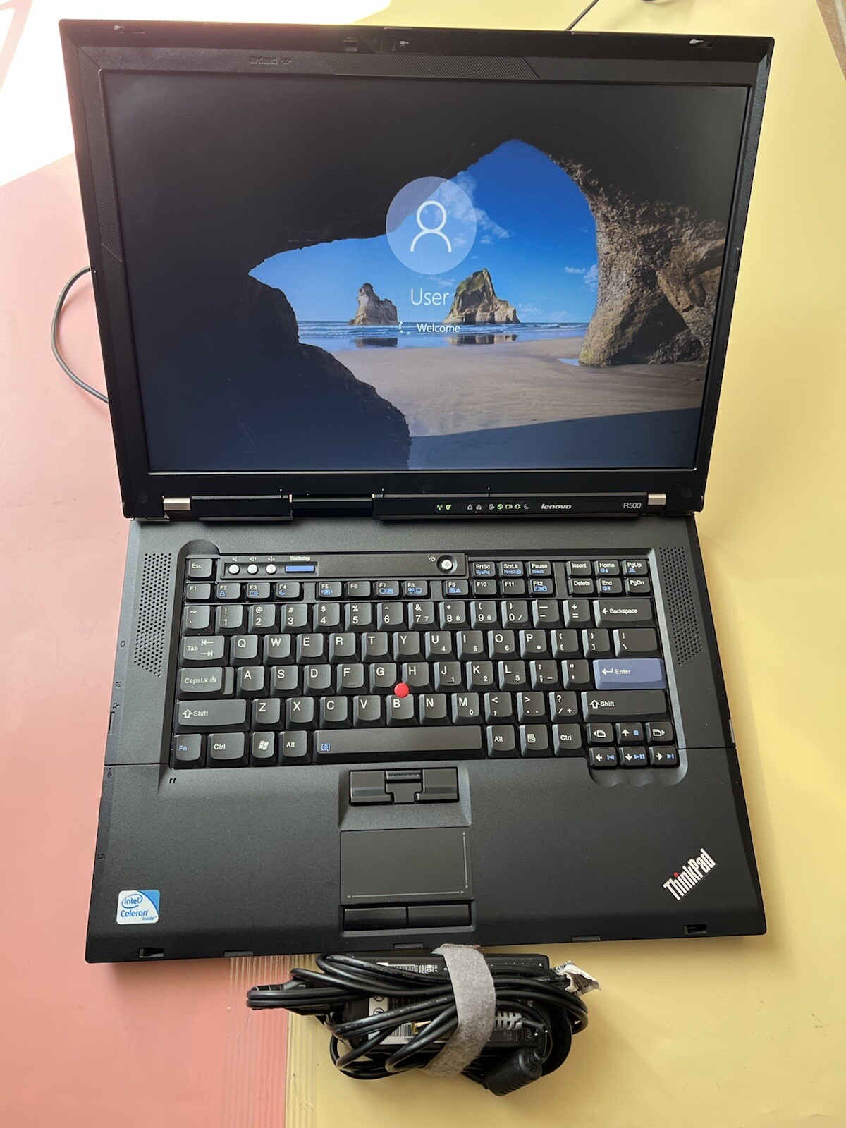 Lenovo Thinkpad R500 15.6″ Intel Celeron 4GB RAM 128GB SSD WEBCAM BLUETOOTH