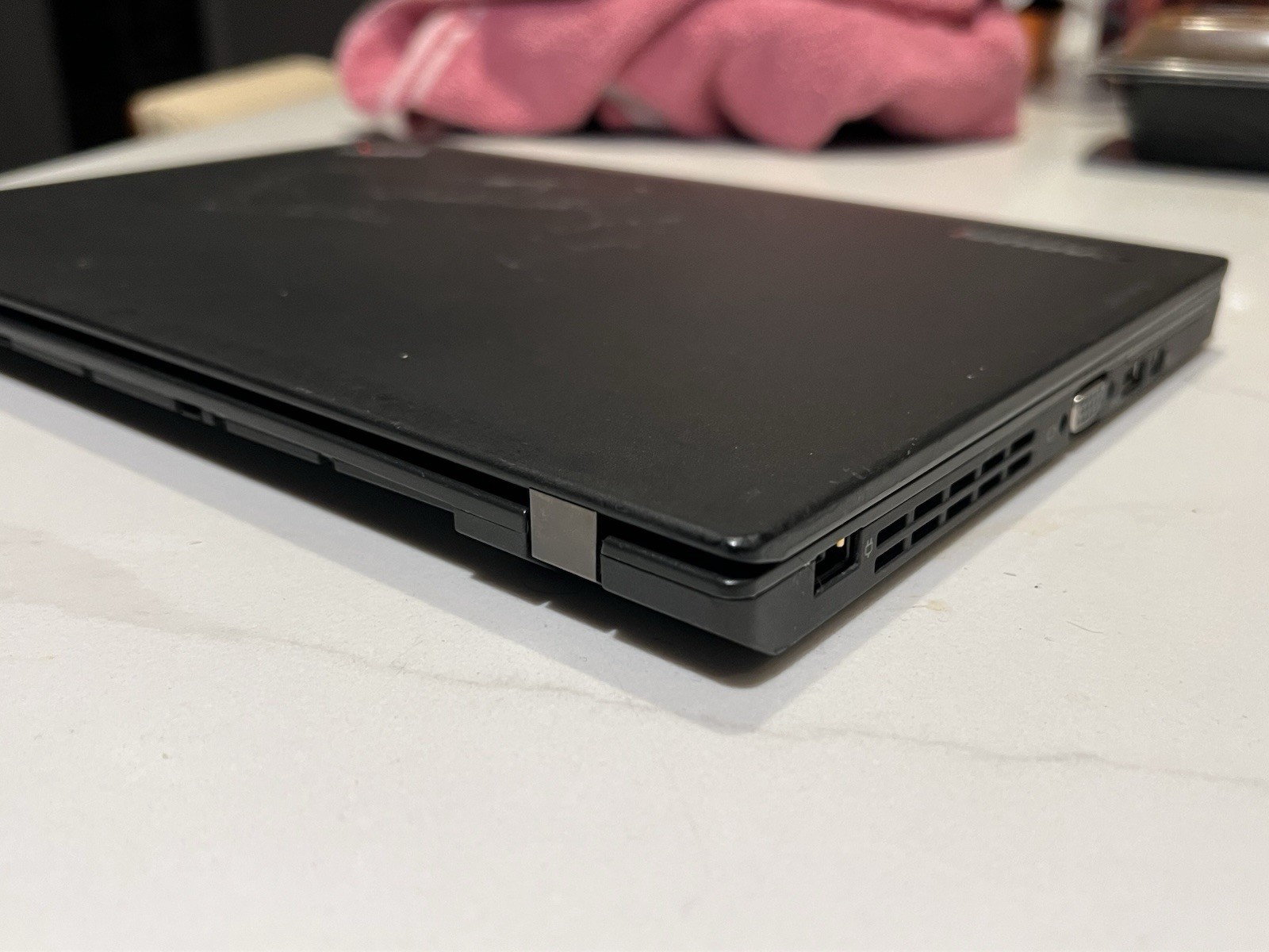 Lenovo Thinkpad X250 12.5″ 8 Gig Ram Intel i5-5200U – PARTS Read