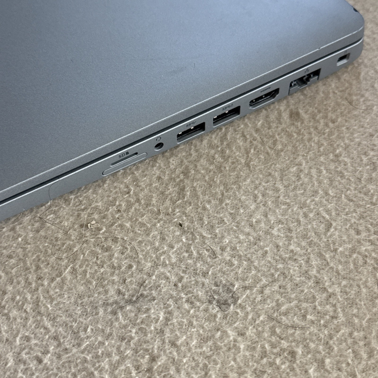 Dell Precision 3550 i5-10310 4core/8thread/256GB M.2 SSD/16GB/ Win 11 pro