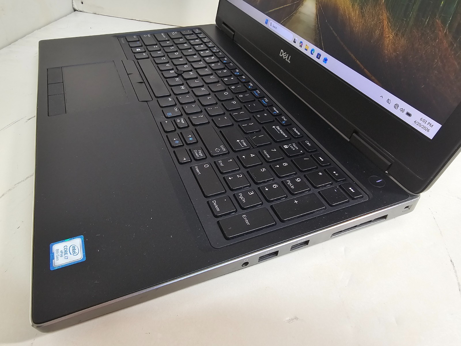 Dell Precision 7530 Laptop – 2.6 GHz i7-8850H 16GB 256GB SSD Cam P1000 15.6″ SP1
