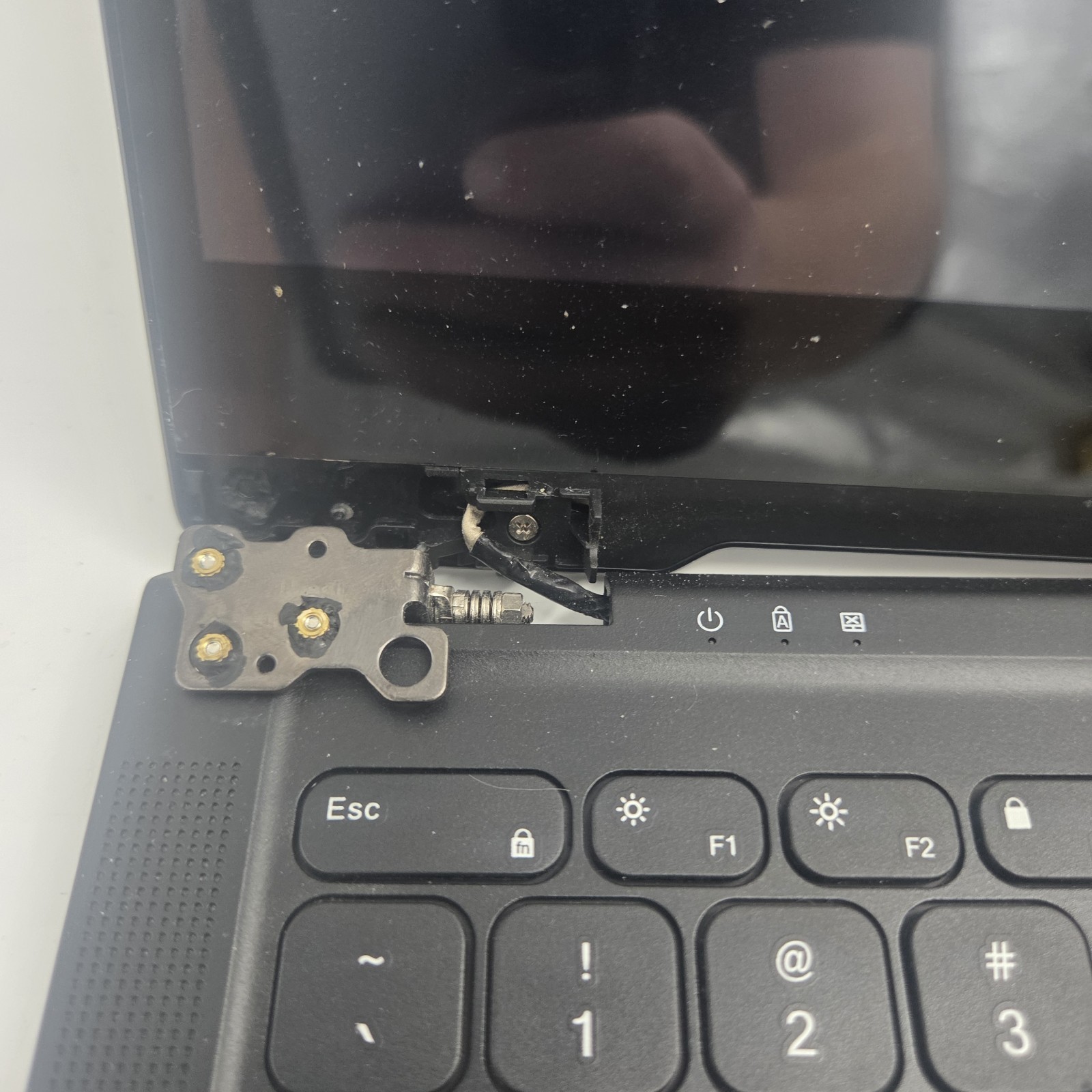 Gateway GWTC51427 14″ Laptop Intel Core i5-1235U 8GB RAM 512gb SSD PARTS REPAIR