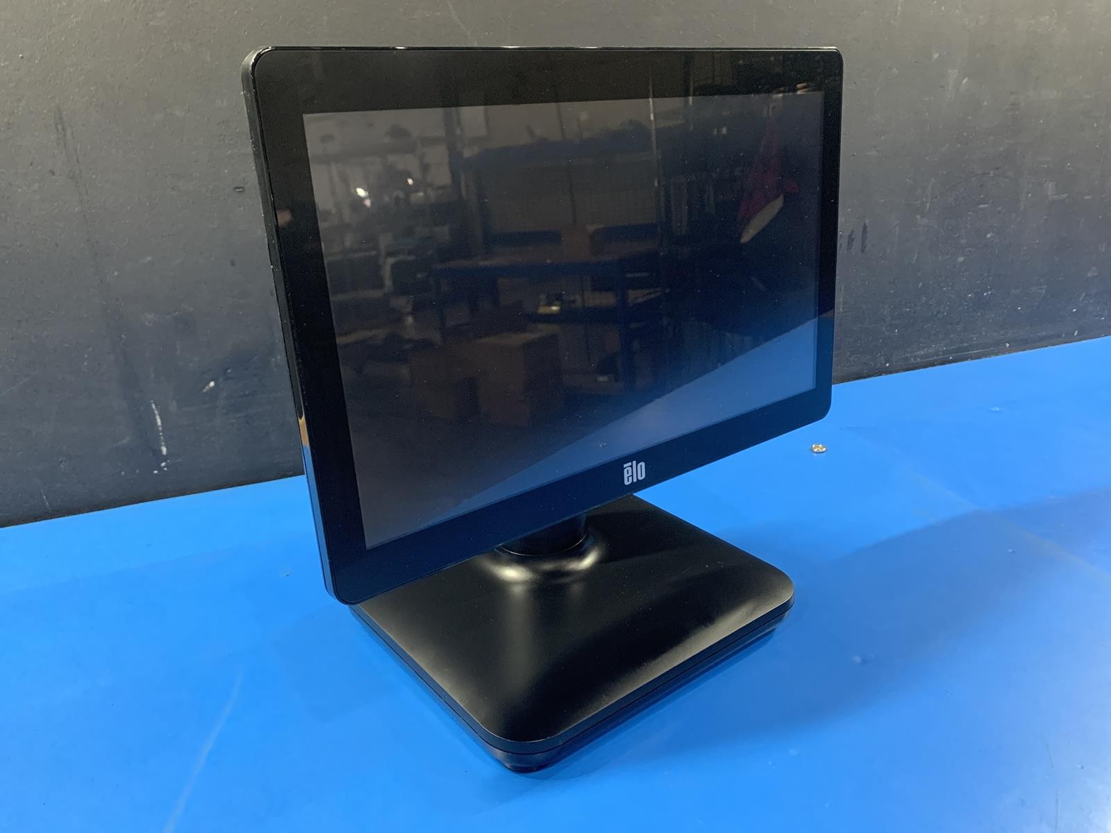 ELO EPS15H5 15″ POS Terminal Core i5 8500T 2.10GHz 8GB DDR4 128GB SSD NO OS