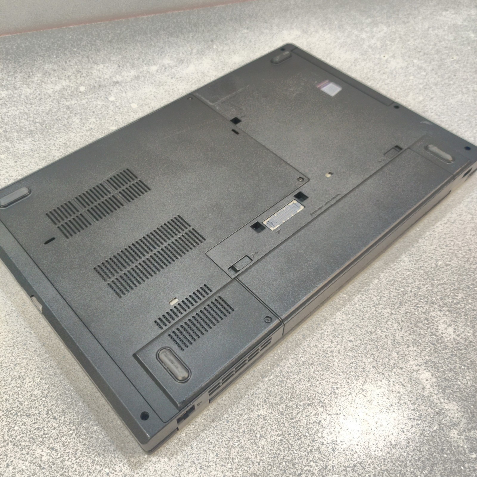 Lenovo Thinkpad L570 Intel Core i5-6200U, RAM 16GB, NO SSD/OS/AC ADAPTER – Used