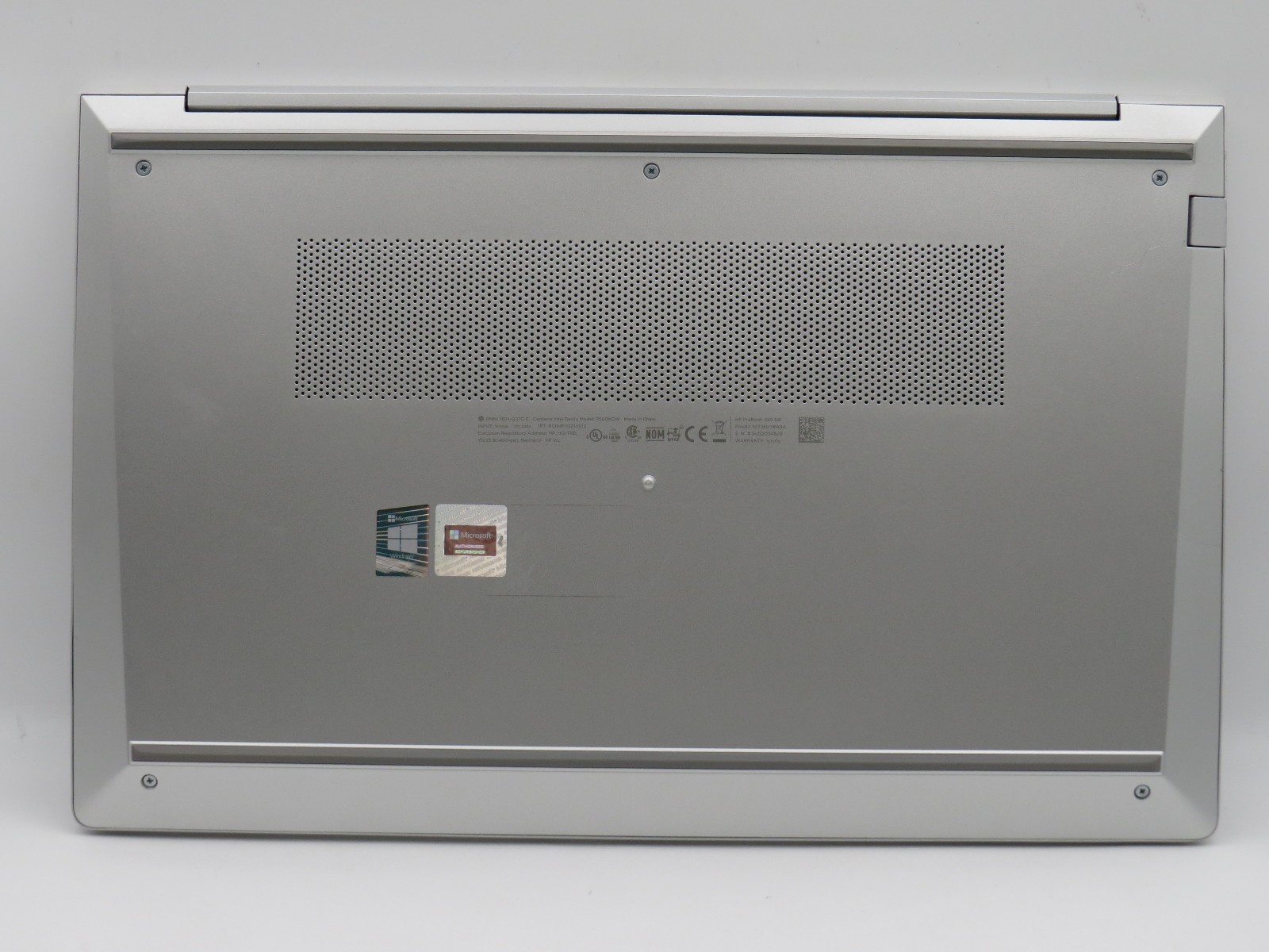 HP Probook 450 G8 i7-1165G @ 2.8GHz 16GB DDR4 512GB m2 15.6″ Win 11 No AC