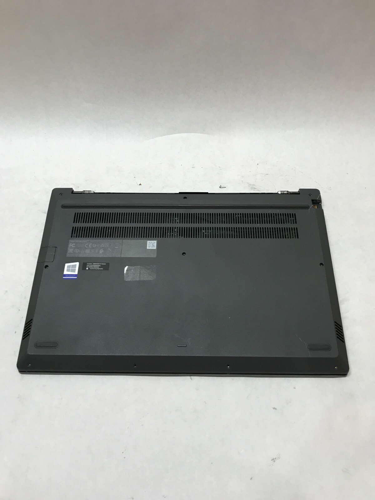 Lenovo ThinkBook 15-IIL 15″ Intel Core i5-1035G1 4GB RAM NO SSD/OS For Parts -DW