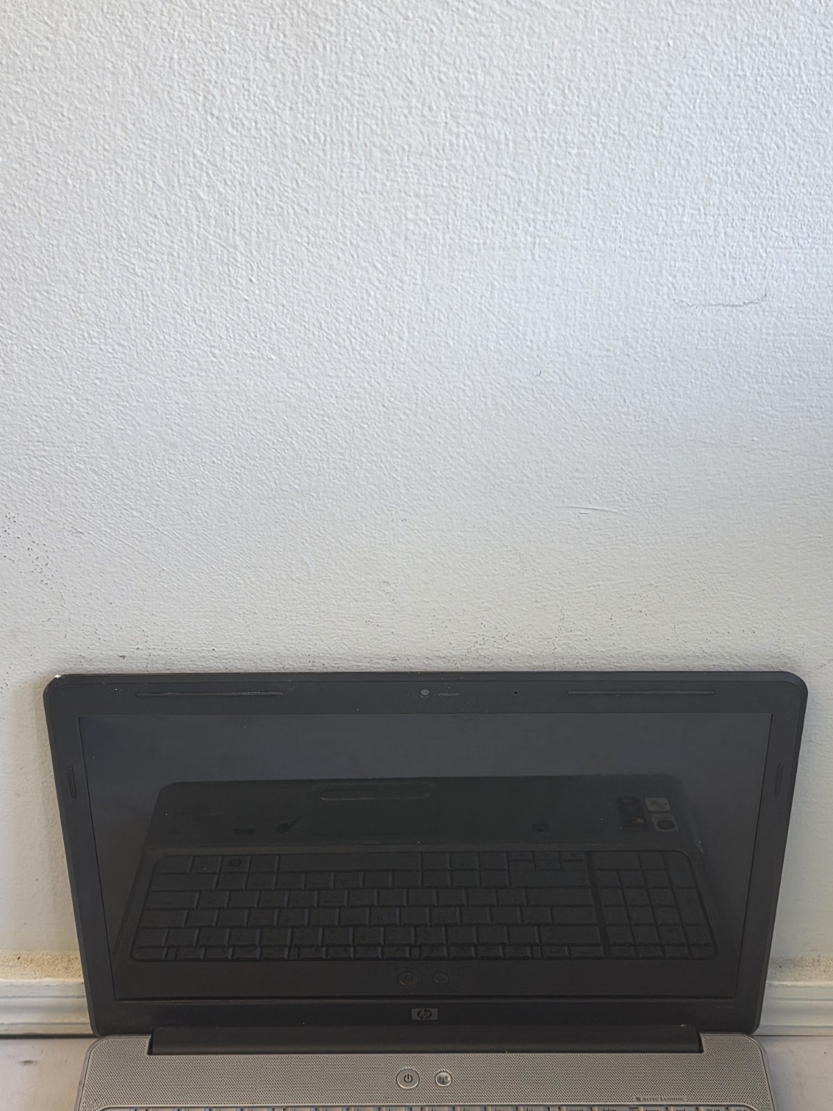 HP Notebook G60-120US Laptop – AMD Turion RM-70 – 3GB RAM NO BATT – Parts – READ
