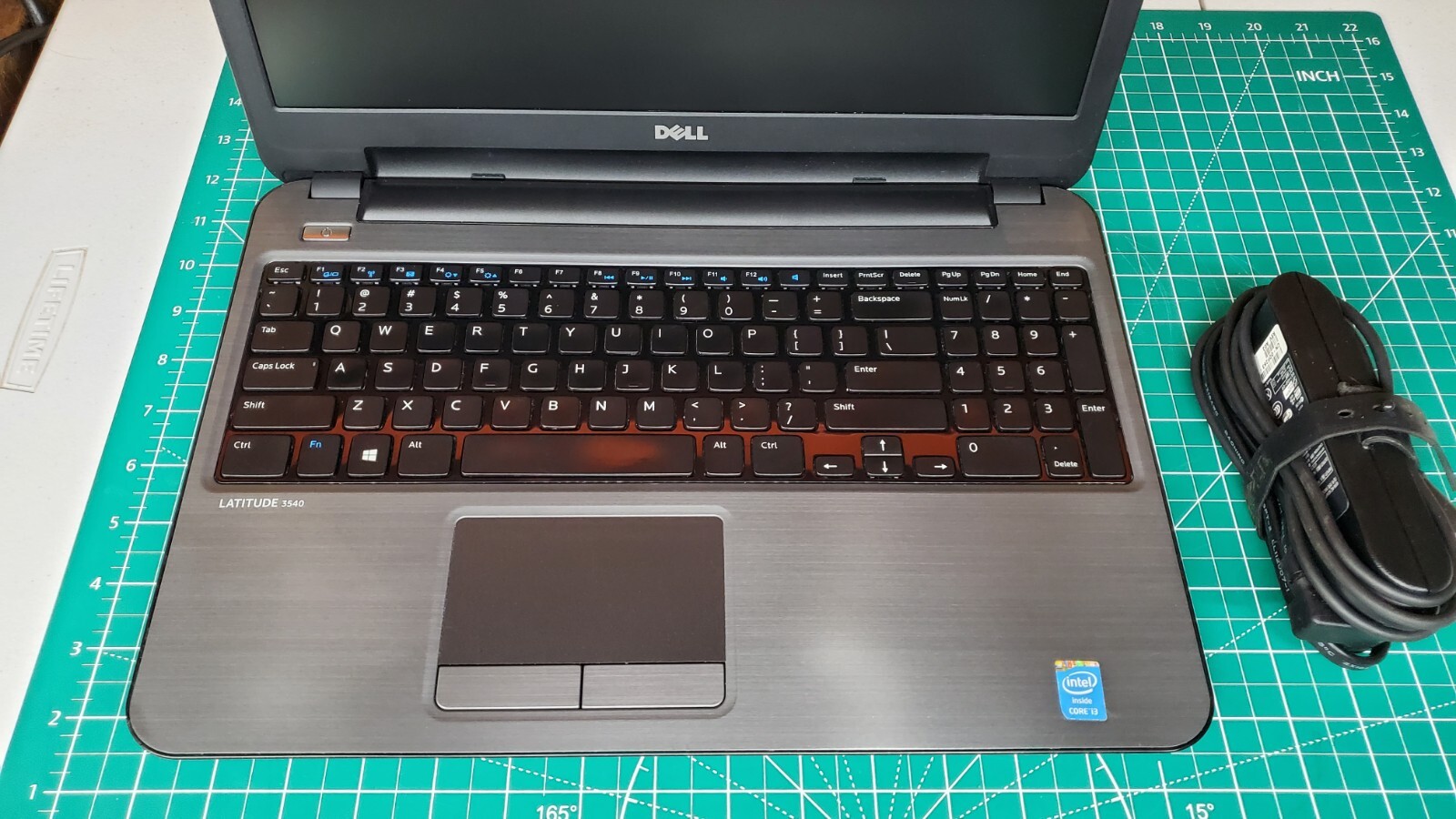 DELL LATITUDE 3540, 15.6” DISP, CORE i3-4010U, 8GB RAM, 128GB SSD, WINDOWS 10.