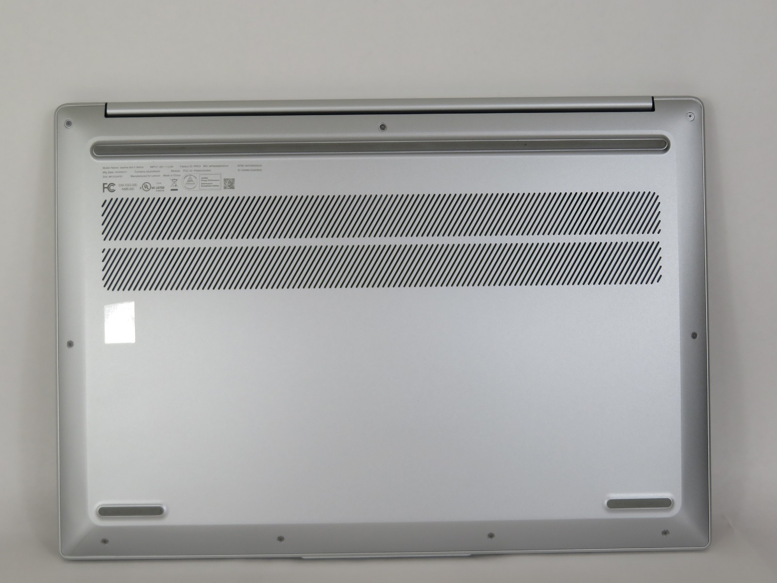 Ideapad Slim 5 16IRU9 16in Intel Core 7 150U 1.8GHz 8GB RAM 512GB SSD