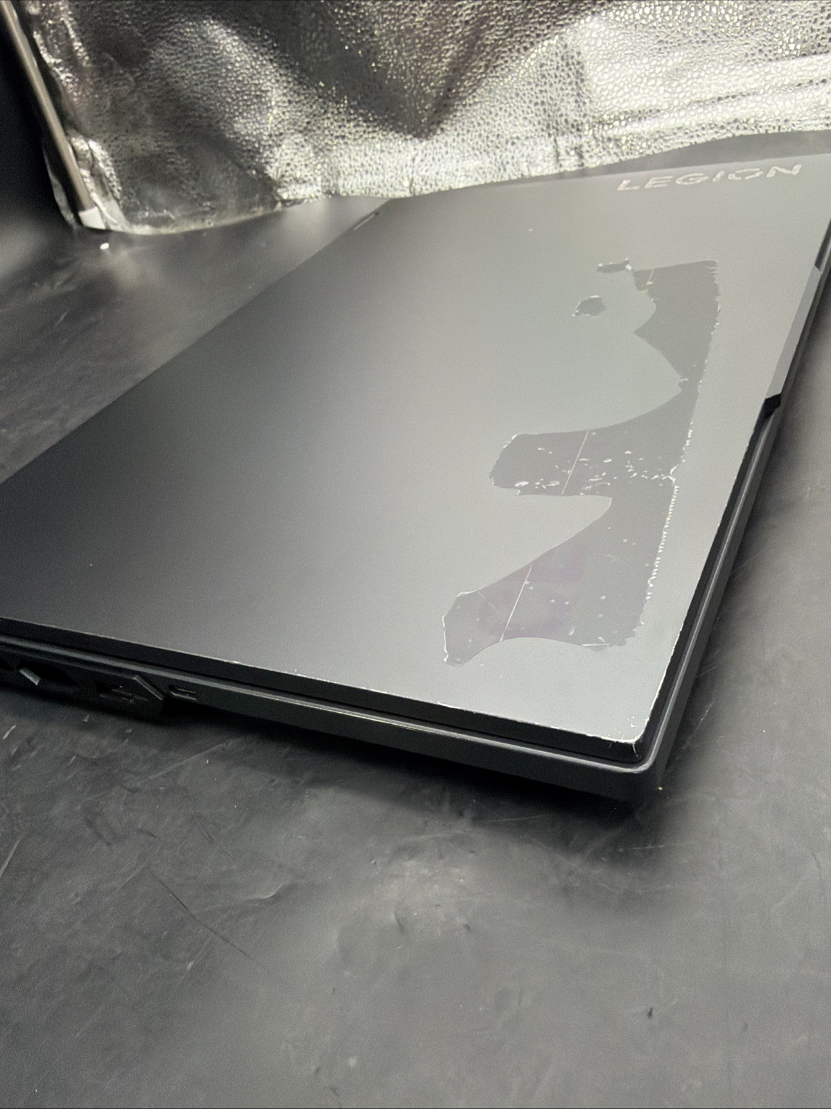 2024 Lenovo Legion Pro 7 16IRX8H 16″ (i9-13th @5.40GHz, 32GB RAM, 2TB SSD, 4090)