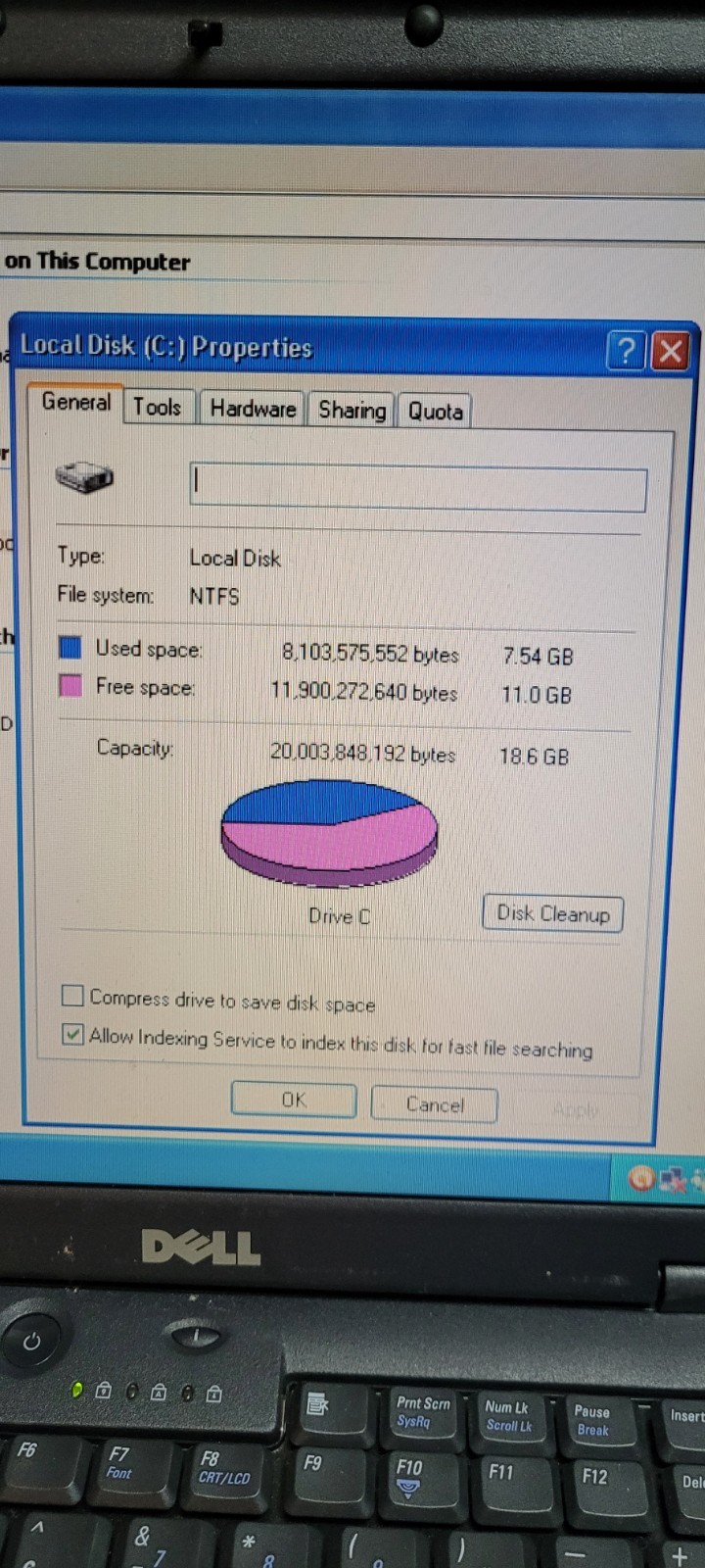 Dell Latitude 1GHz, 256MB, 18.6 GB HHD, BROKEN HINGES