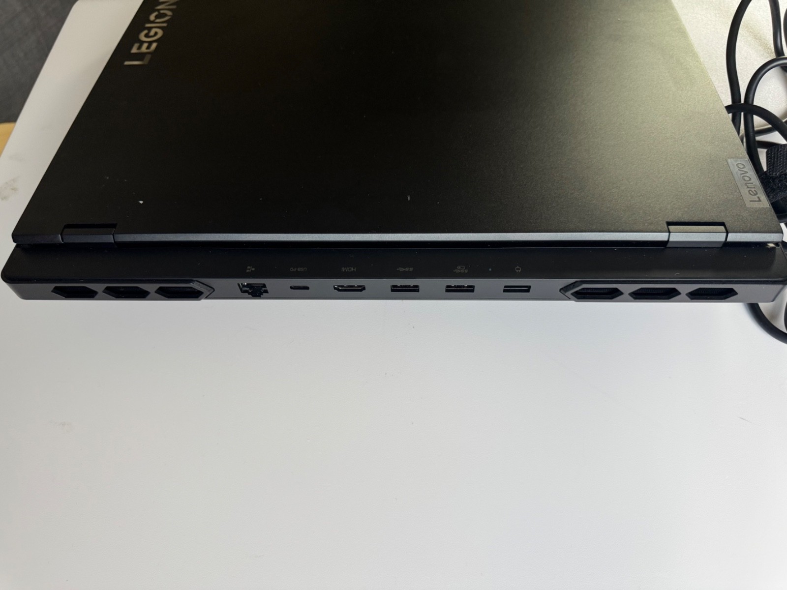 Lenovo Legion Pro 7i 16″ Nvidia RTX 4080 Intel i9-14900HX QHD+ 240hz 32GB 1TB