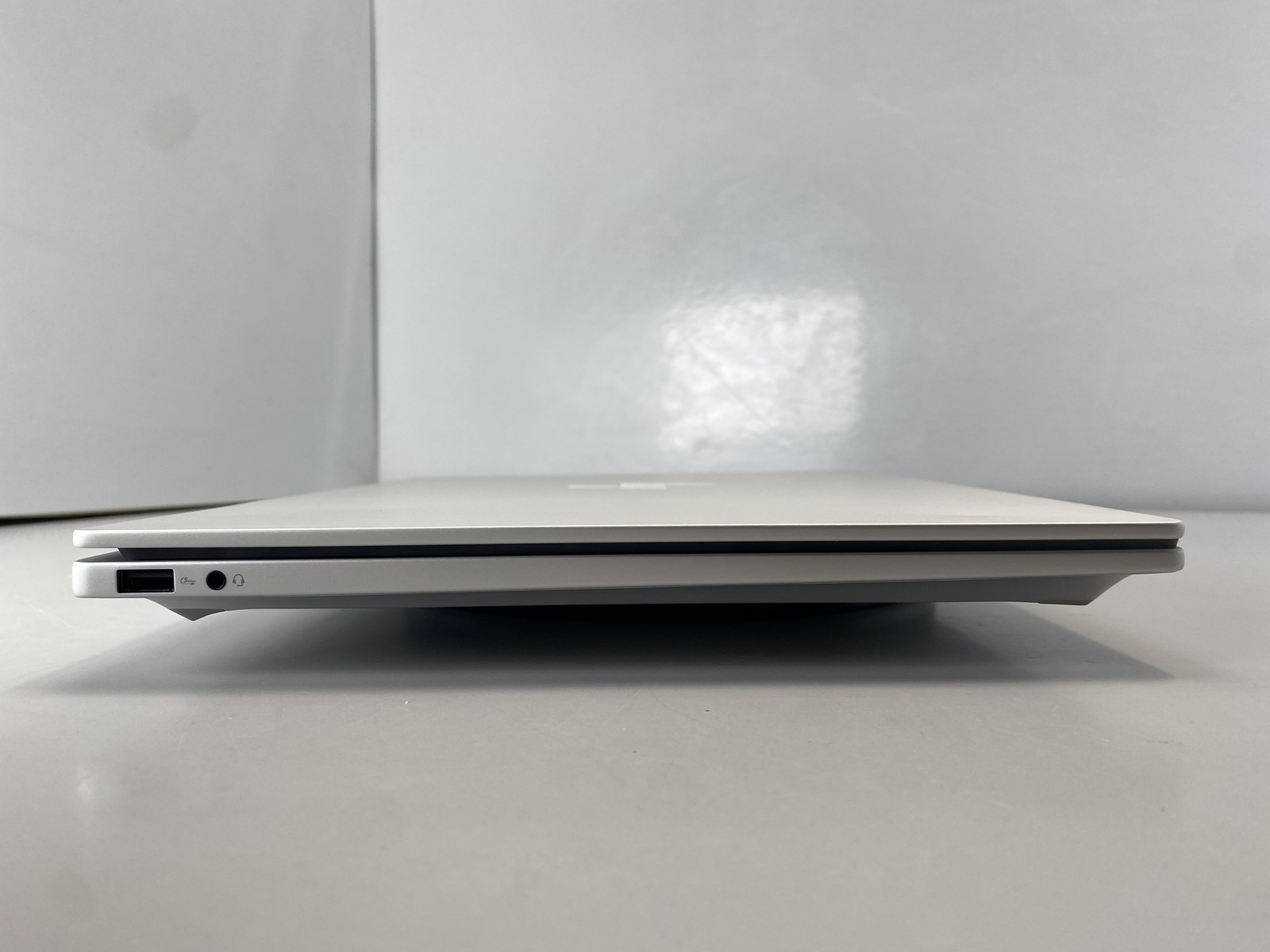 HP Laptop Omnibook 7 AI 16-AY0075CL 16″ Intel Core Ultra 7 255H 1TB- Silver
