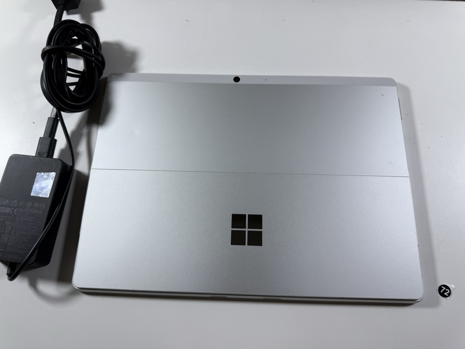 Microsoft Surface Pro 8 (1982) i5-1145G7 – 16GB RAM – 256GB 120Hz – Win 11 Pro
