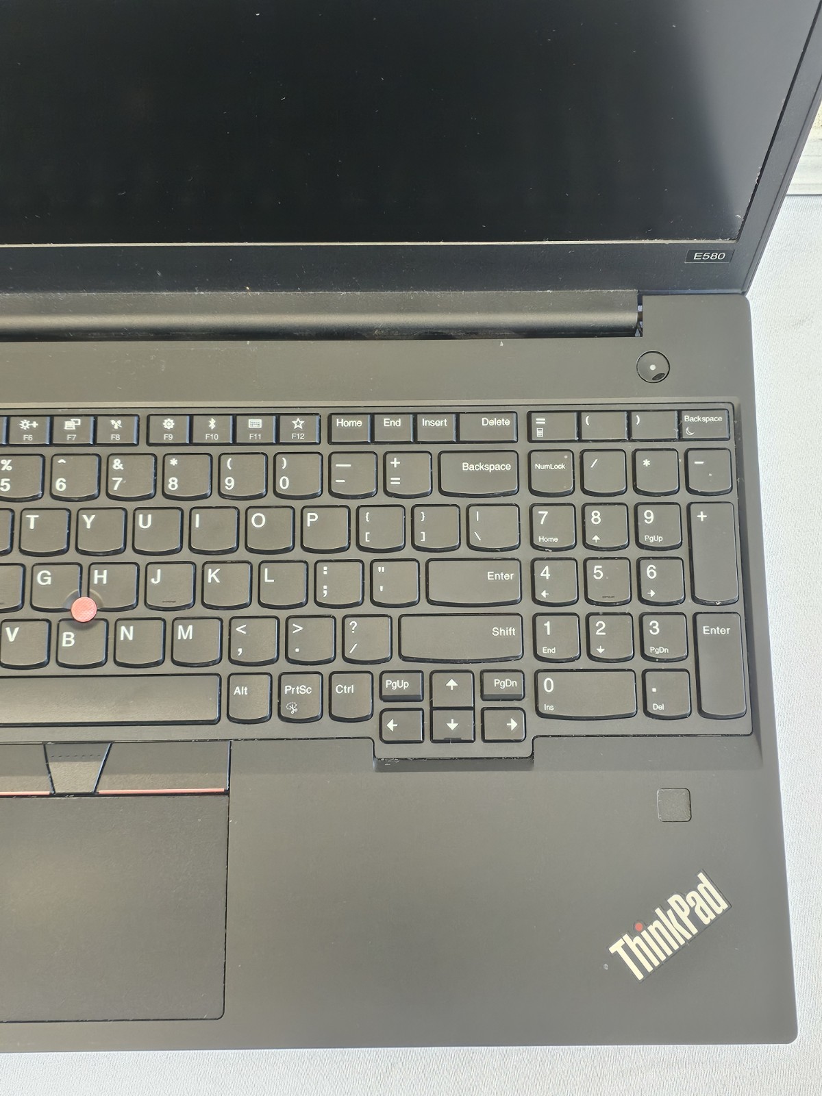 Lenovo ThinkPad E580 Laptop – i5 Gen 8 – 16GB RAM – 256GB SSD – Win 11 – READ