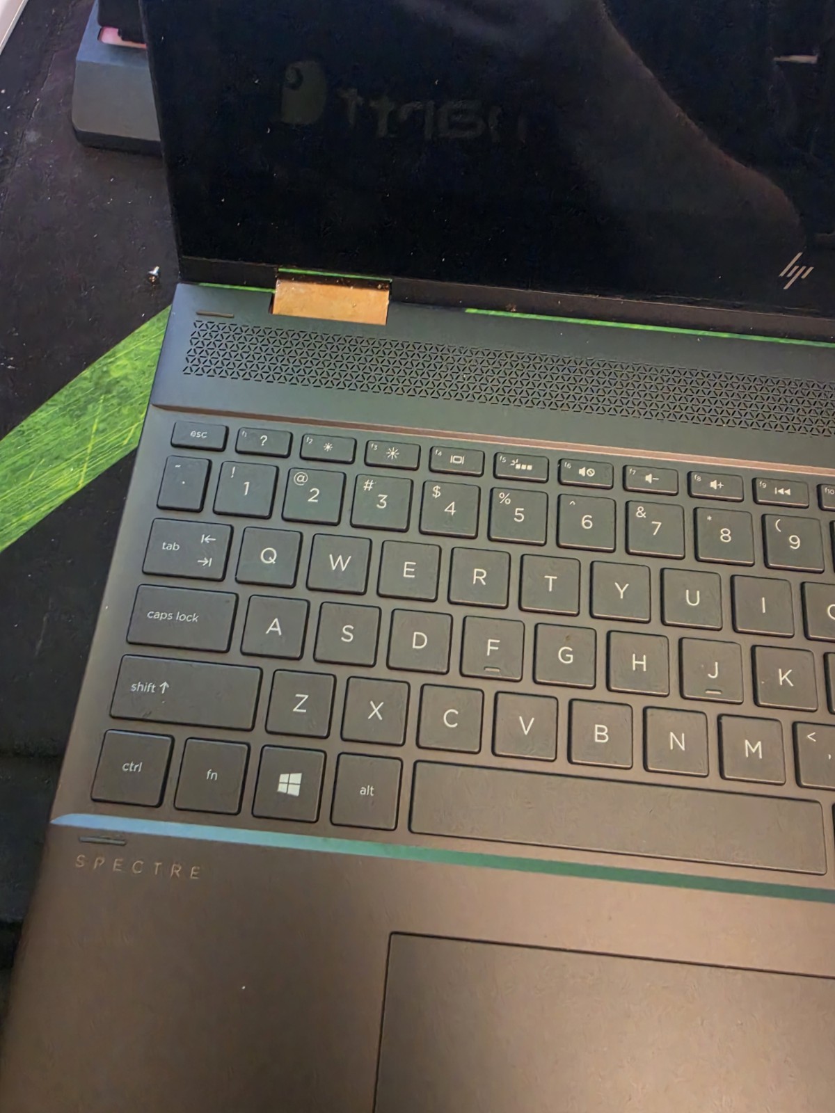 HP Spectre x360 15-CH011DX 15.6″ Intel Core i7-8550U 16GB RAM 512GB SSD