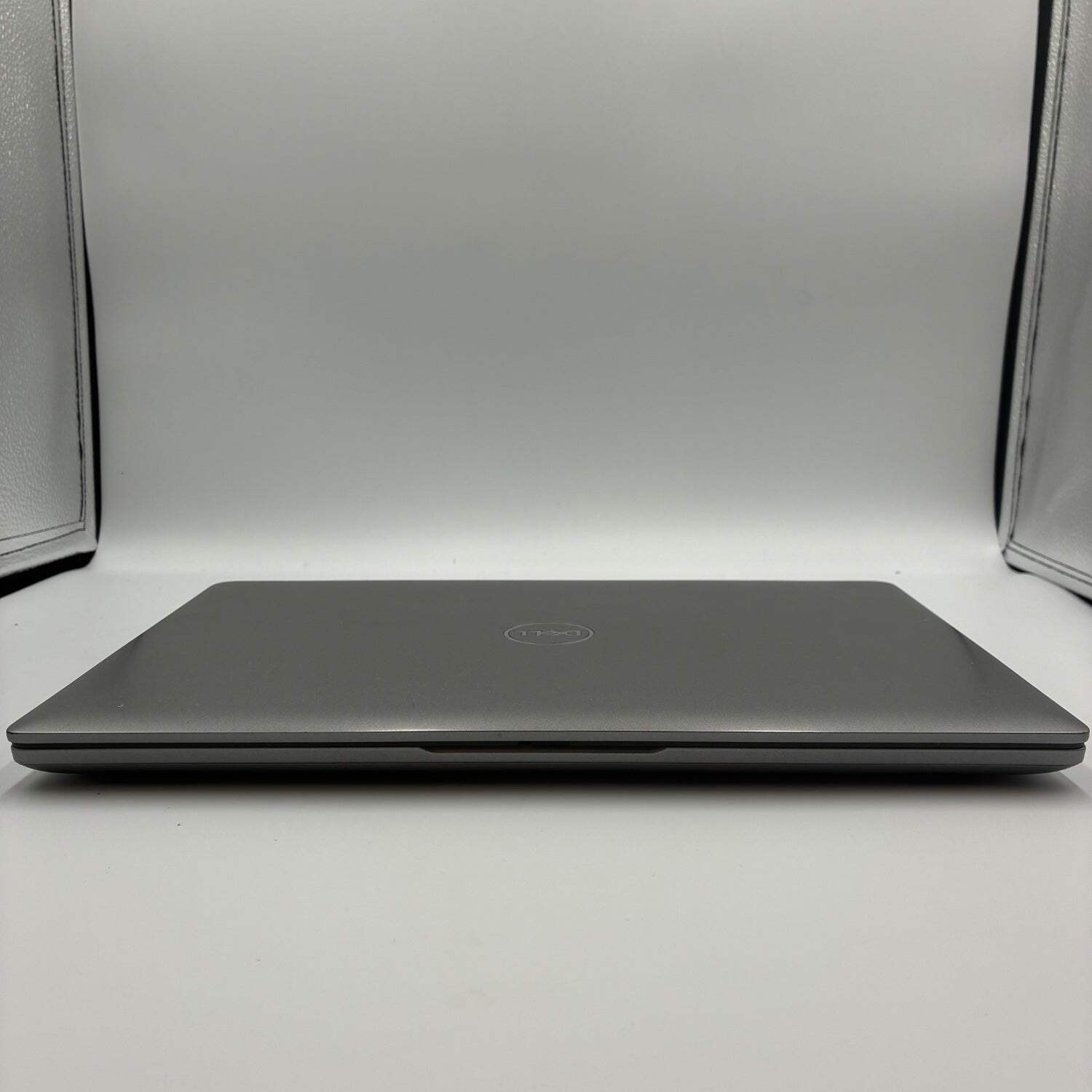 Dell Latitude 5450 14″ Core Ultra 5 135U 2.1GHz 32GB RAM 256GB SSD