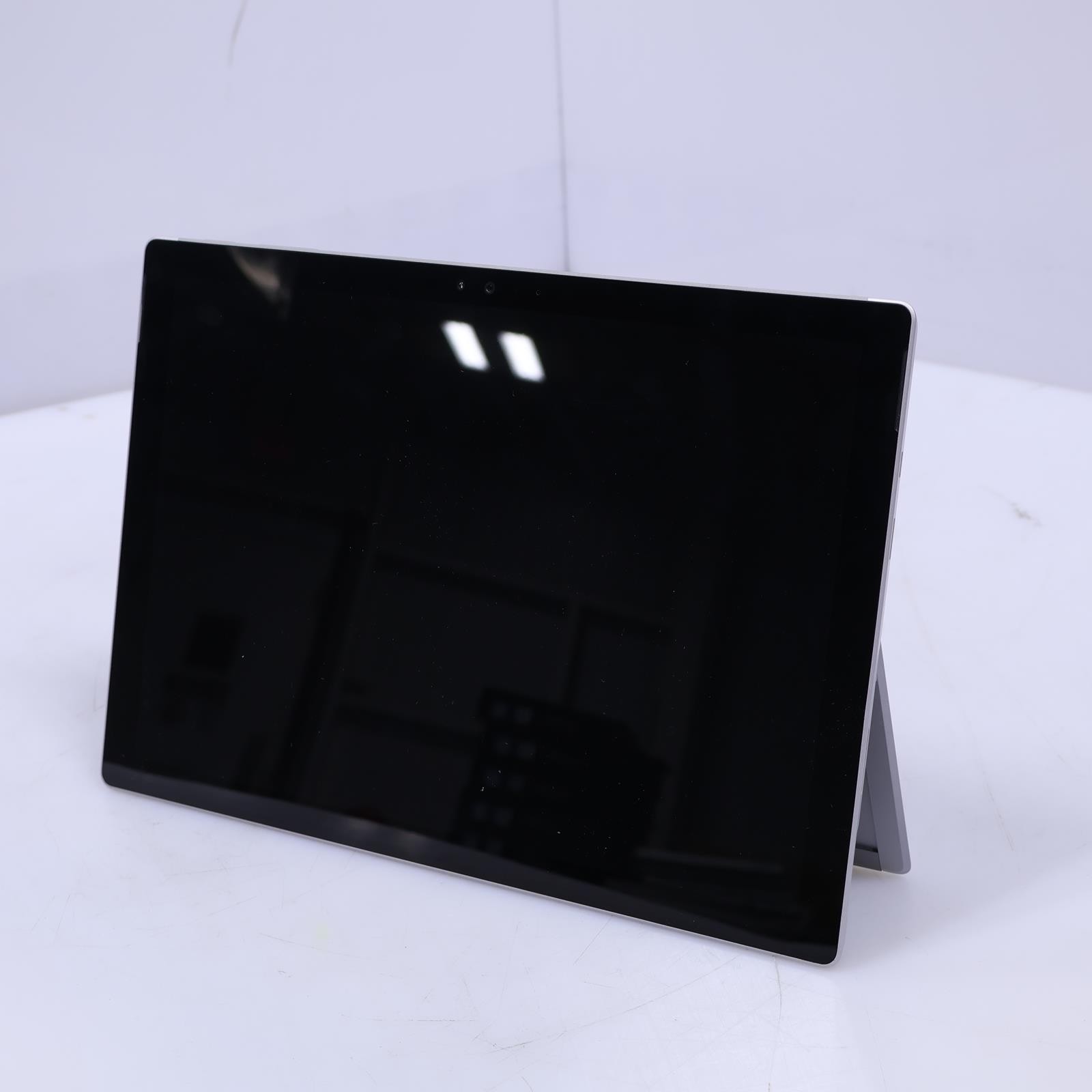 Microsoft Surface Pro 4 Intel Core m3-6Y30 4GB RAM 128GB NVME Windows 10 Pro