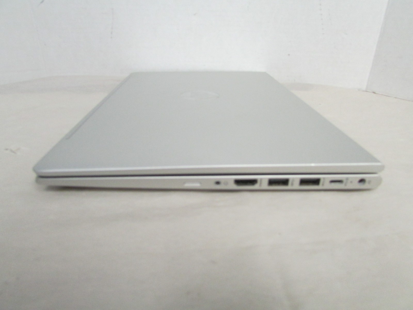 HP ProBook 445 14″ G9, AMD Ryzen 7 5825U NO RAM, SSD, OS AC WILL NOT POWER