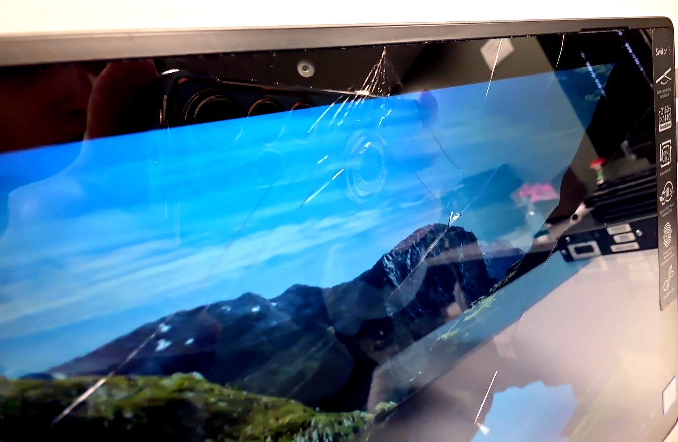 Acer Switch 5| Intel Core i3-7130U| 4GB RAM| 128GB SSD| Win 10 Pro| CS #2