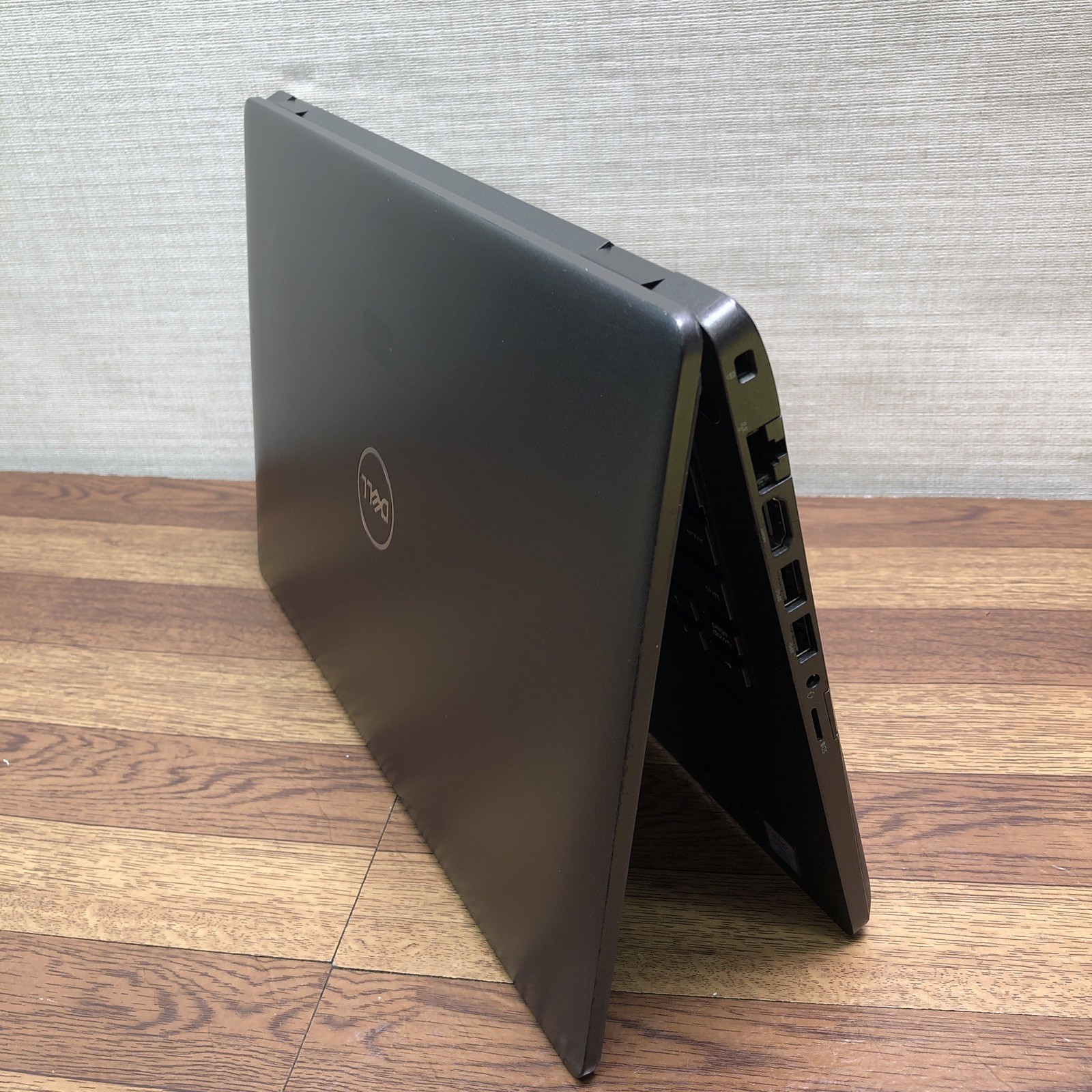 Dell Latitude 5400 14” Core i5-8350U 1.70GHz 256GB SSD 16GB RAM DDR4