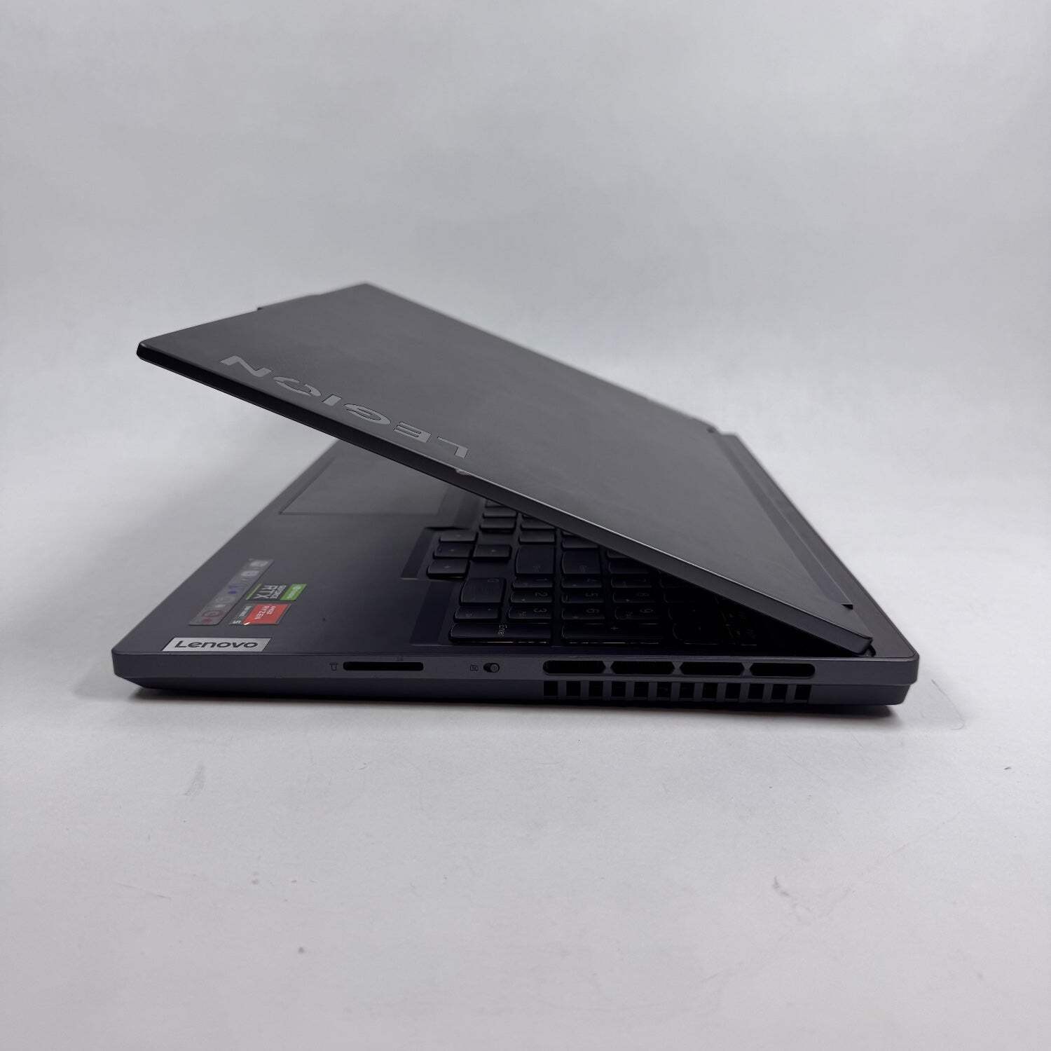 Broken Lenovo Legion Slim 5 15.6 Ryzen 5 7640HS 16GB 2TB RTX 4060 READ