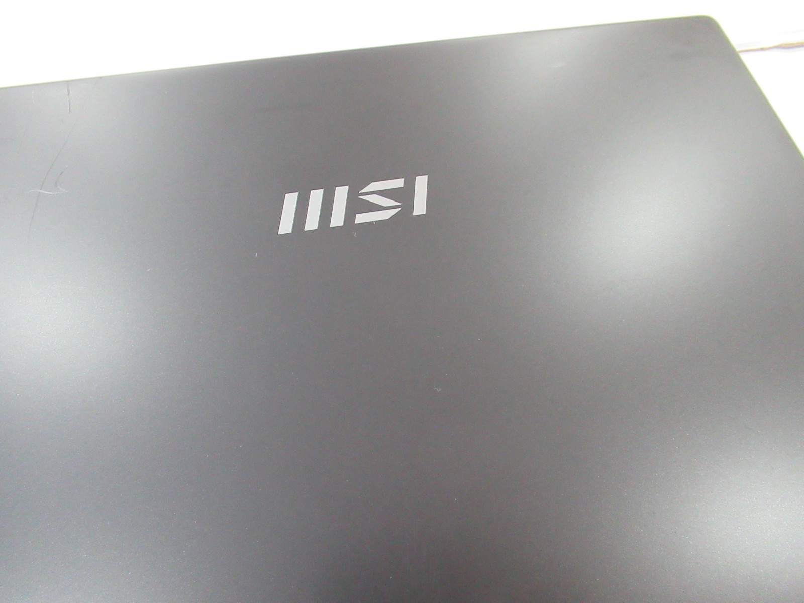 msi B12M-296CA 15.6″ HD laptop Intel Core i5-1235u 16GB / 256 / Win 11