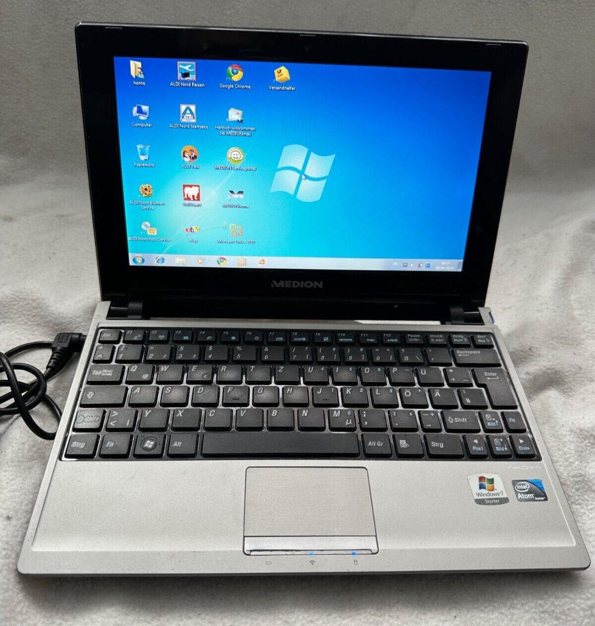 Medion Akoya E1226 (MD 98570) Intel Aton 1.66 GHz 250 GB HDD 1 GB RAM Used