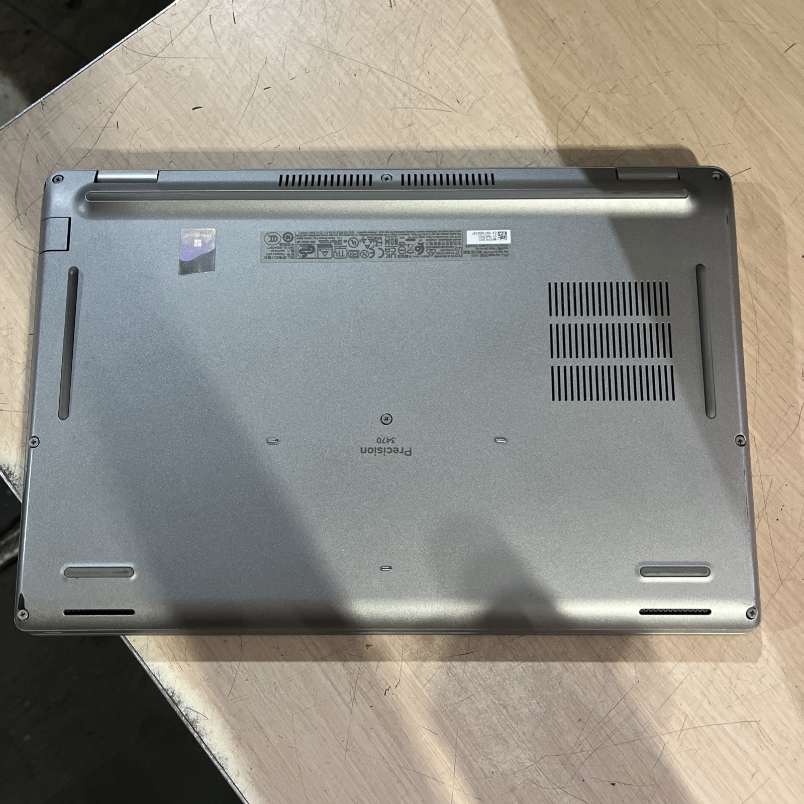 DELL PRECISION 3470 INTEL CORE I5-1250P 16GB RAM NO HD
