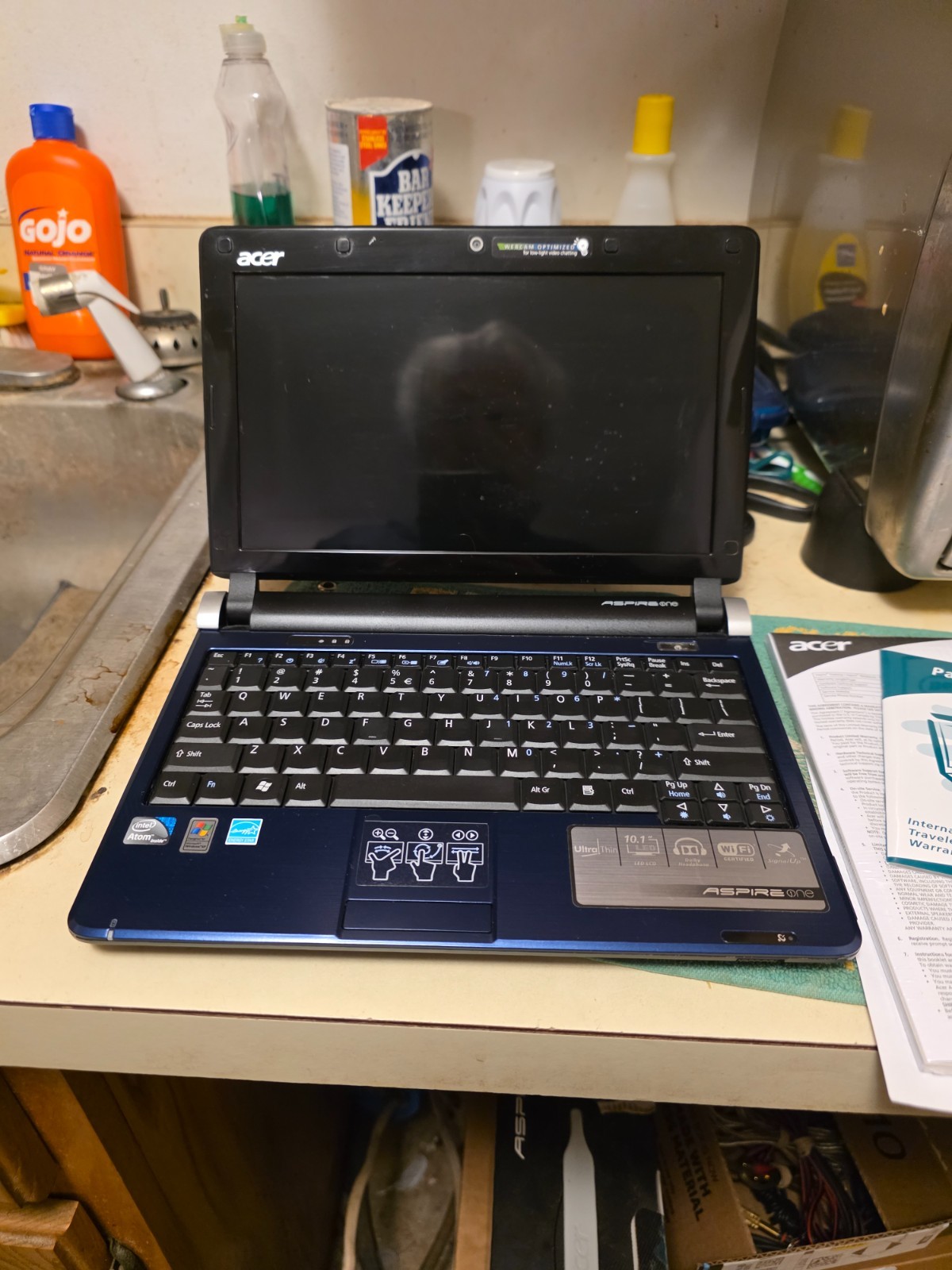 Acer Aspire One D250 KAV60 Intel Atom N270 1GB Memory 160GB HDD No Charger