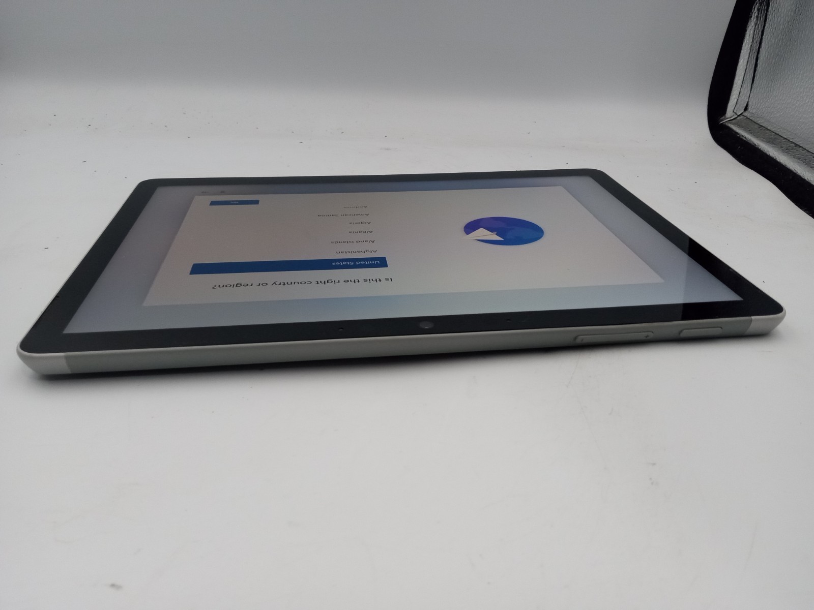 Microsoft Surface Go 3 2022 10.5″ Touch i3-10100Y 8GB RAM 256GB SSD Win11 -RR