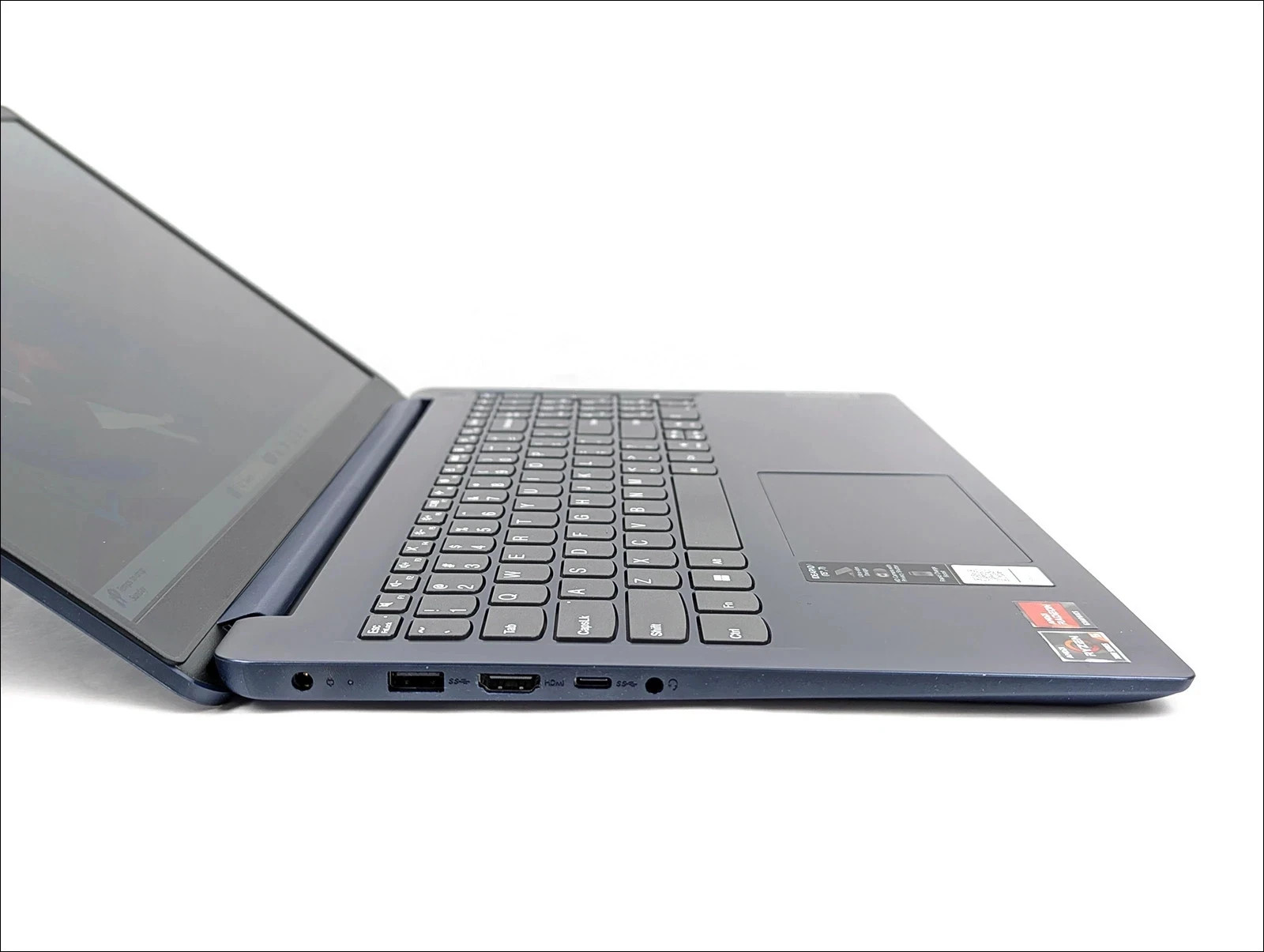 Lenovo IdeaPad 1 – 15AMN7 Ryzen 5 7520U 8GB 256GB SSD 15.6″ FHD Win11