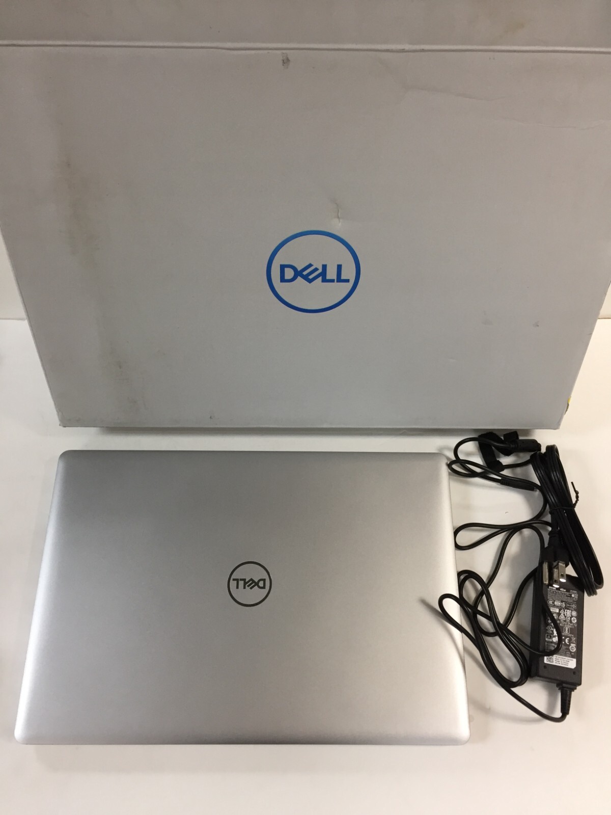 Dell inspiron 5570 15.6” HD Laptop/i7-7500U/20GB RAM(4GB+16GB)/1TB HDD/Win10