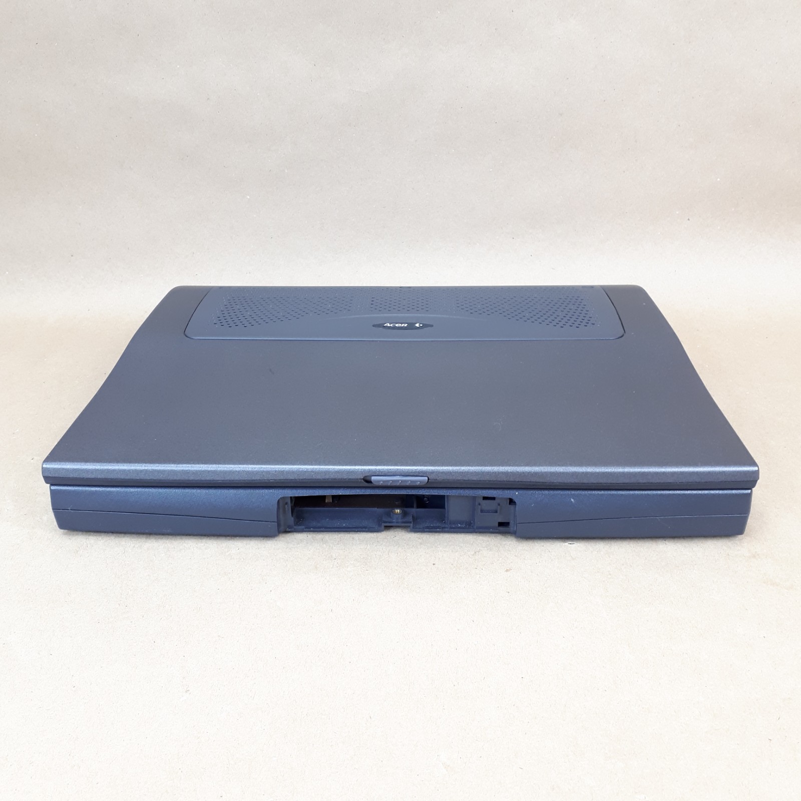Vintage Acer TravelMate 737TLV 15” Laptop Pentium III 256MB RAM Boot/BIOS No HDD