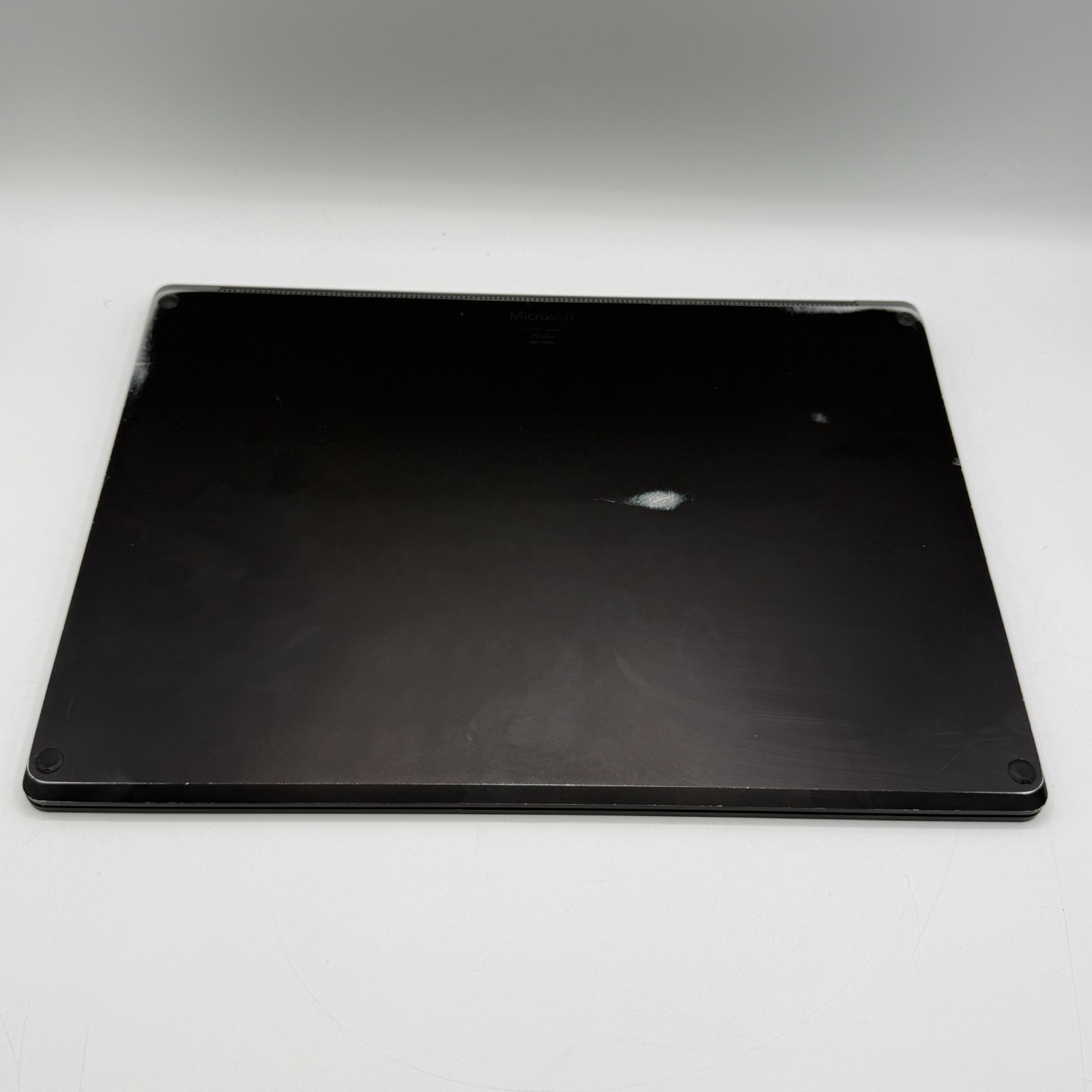 Microsoft Surface Laptop 3 1873 15″ Ryzen 5 Edition 2.1GHz 8GB RAM 256GB SSD Blk