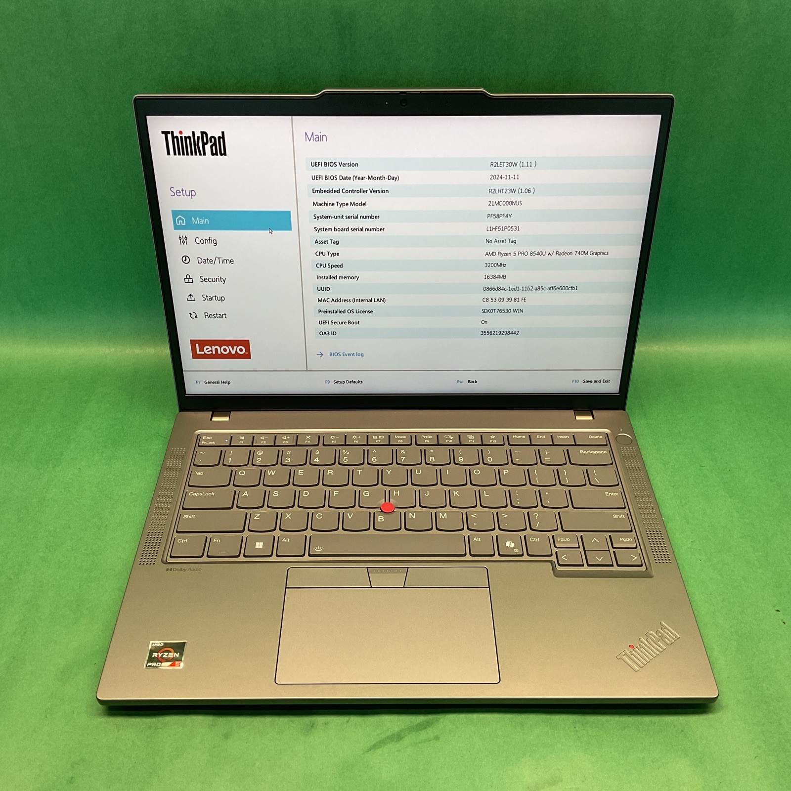 Lenovo ThinkPad T14 Gen 5 14″ – Powers On – NO HARD DRIVE- Untested