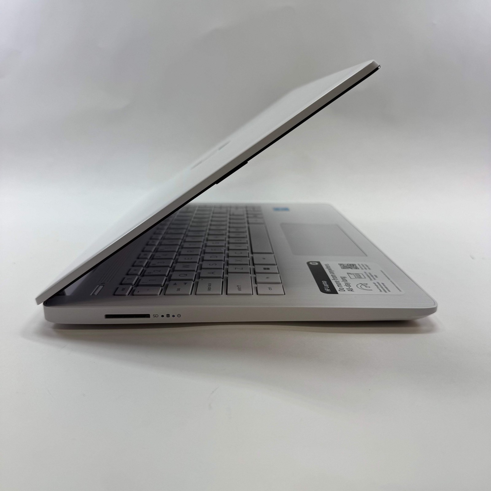 HP Laptop 14-DQ3000DX 14″ Celeron N4500 1.1GHz 4GB RAM 64GB SSD