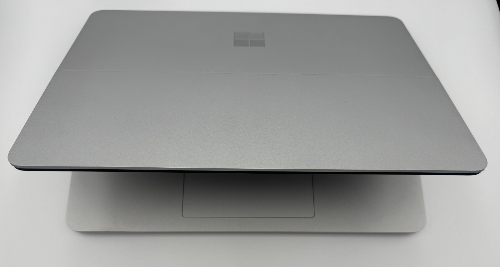 Microsoft Surface 14.4″ Laptop Core i7-11370H @ 3.30GHz 16GB RAM 512 NVME WIN 11