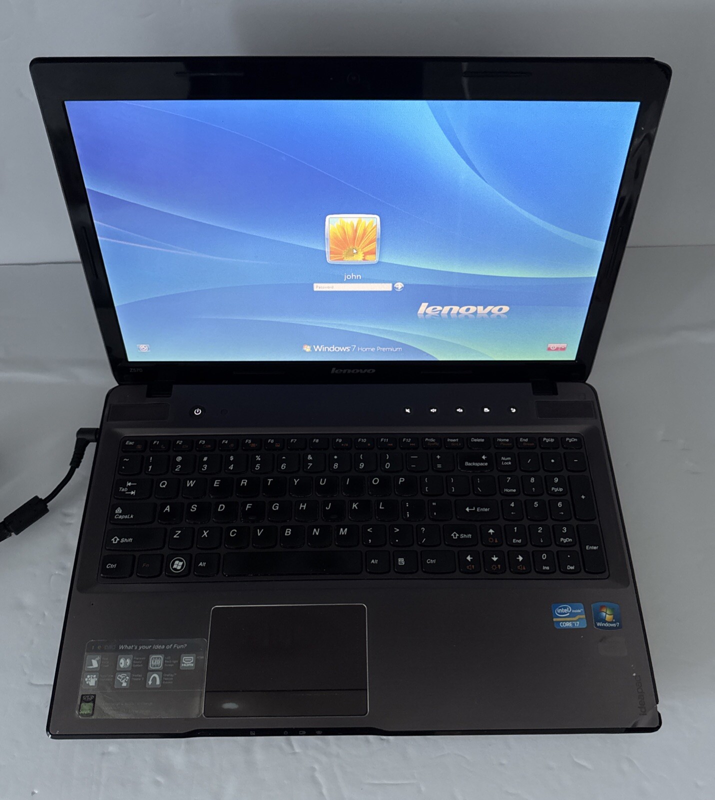 Lenovo Laptop IdeaPad Z570 15.6 inch Intel Core i7 2670QM 2.2GHz, 4Gb RAM, 500G
