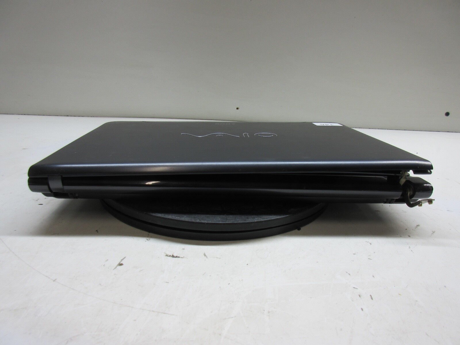 Sony Vaio PCG-61411L VPCCW27FX Intel Core i5 1st Gen 4GB NO HDD No Batt