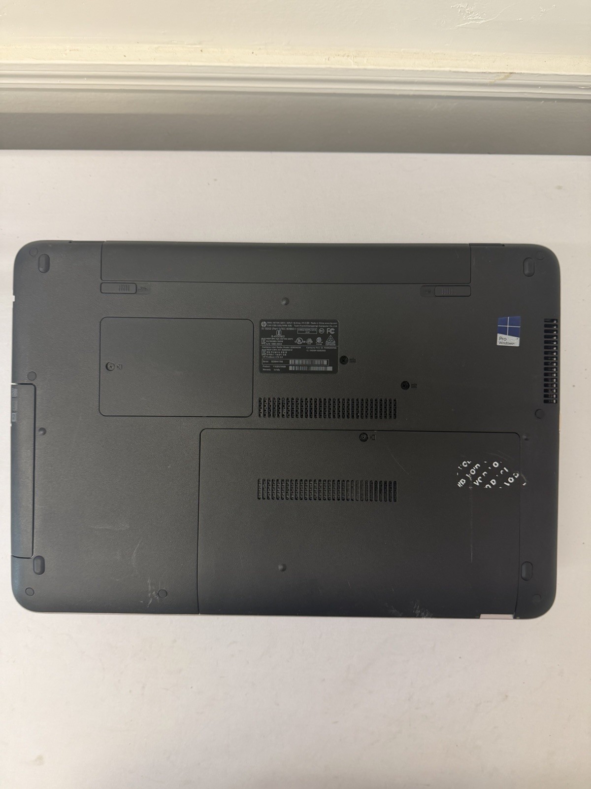 HP Probook 470 G3 Laptop – Good Screen – Intel i5-6200U – RAM 8 GB – Read Des