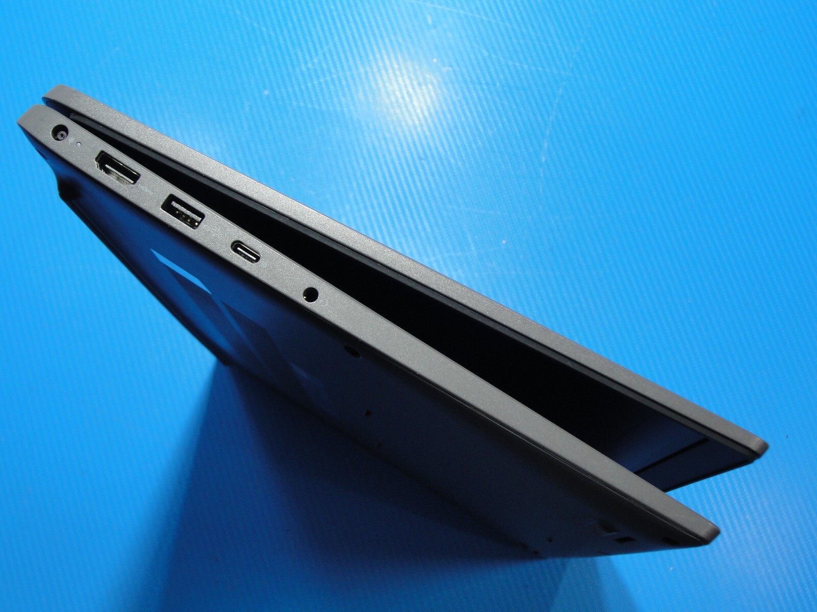 Dell Latitude 3540 Intel Core i5-1345U 1.6GHz 8GB 256GB SSD Backlit Orig Charger
